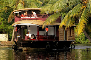 About Houseboat Stay in Alleppey