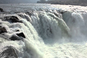 About-Dhuandhar-Water-falls