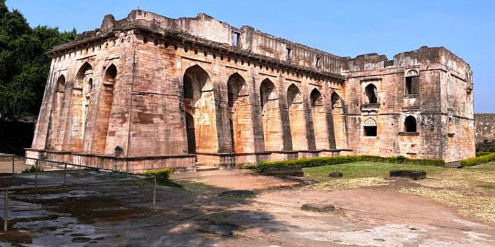 Hindola Mahal Mandu