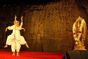 About Mahabalipuram Dance Festival